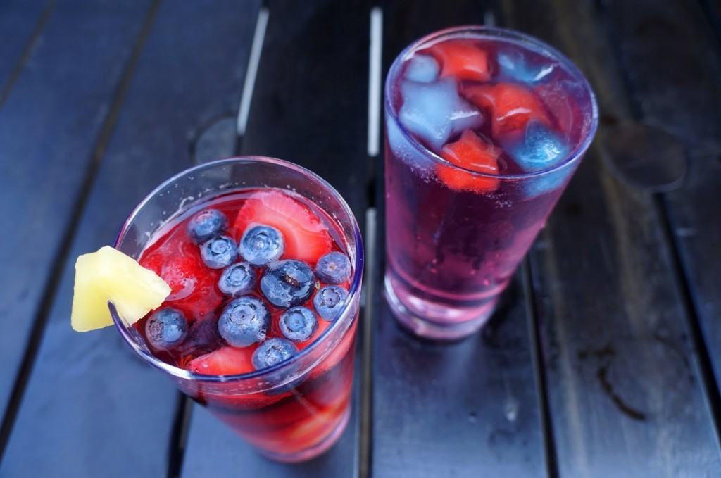 strawberry blueberry drink