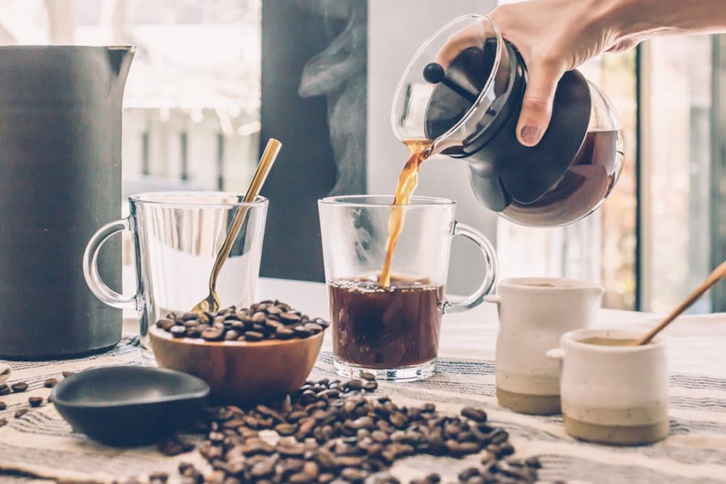 Attention Coffee Lovers: Drinking Coffee Helps You Live Longer 1 pexels photo 373888