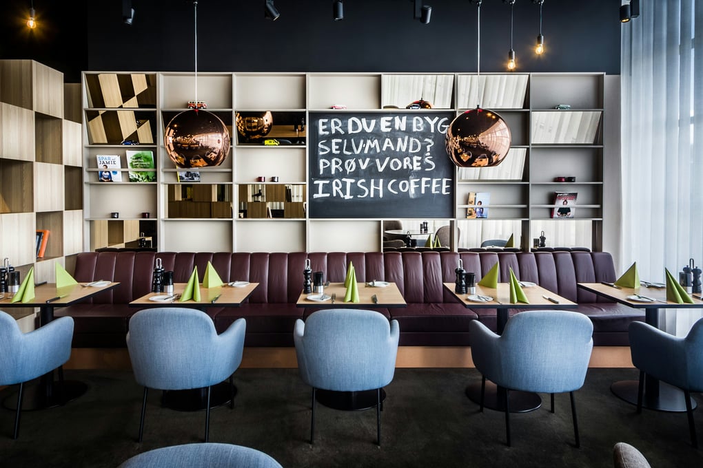 photo 1494620531168 6fcc3407322b?ixlib=rb 0.3