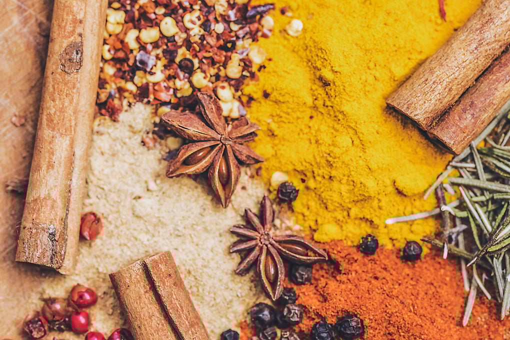 photo 1581600140682 d4e68c8cde32?crop=entropy&cs=tinysrgb&fit=max&fm=jpg&ixid=MnwxMjA3fDB8MXxhbGx8fHx8fHx8fHwxNjM3MDI3NTI0&ixlib=rb 1.2