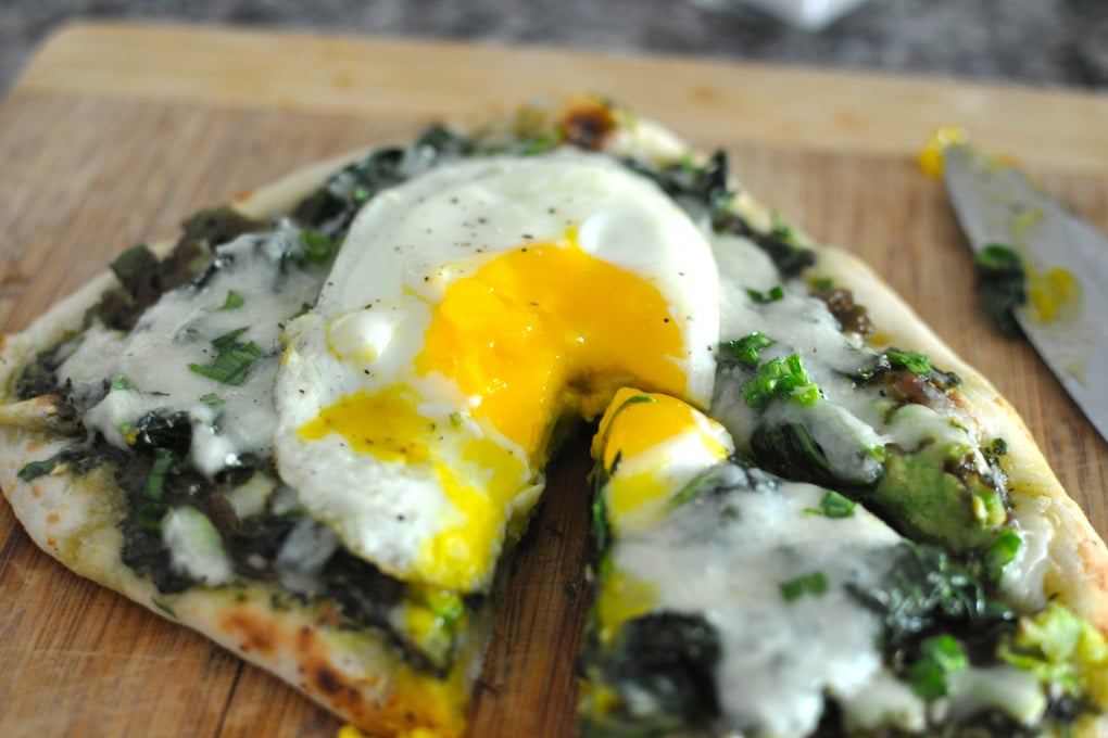 spinach pesto avo naan pizza