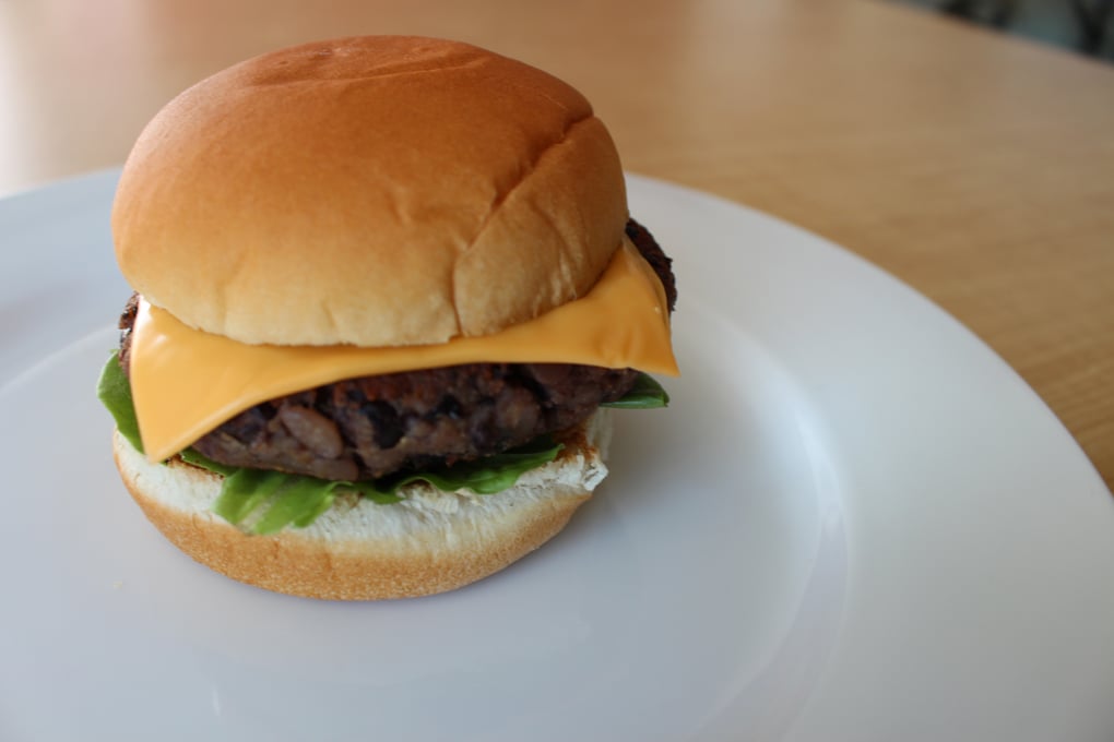Heter.Bean Burger Featured