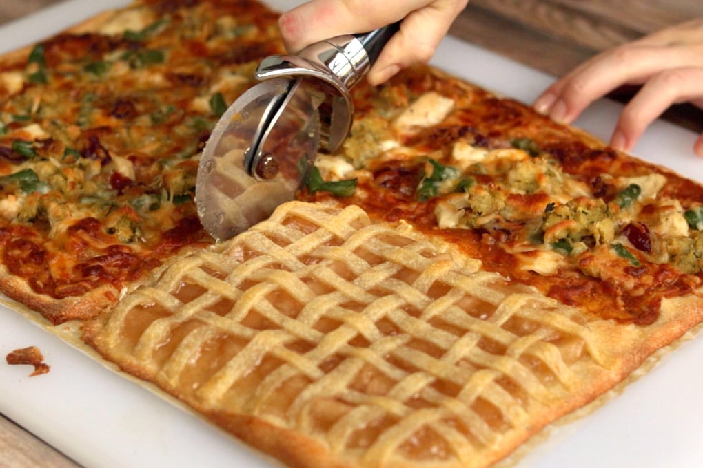 TgivesPizza Featured