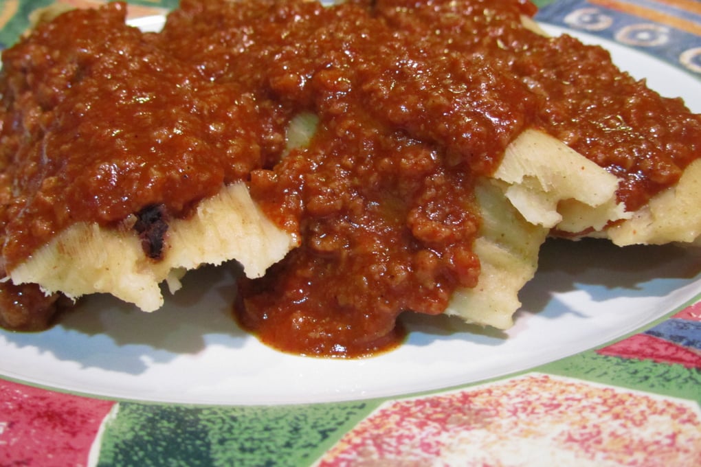 Tamales with Chili Sauce