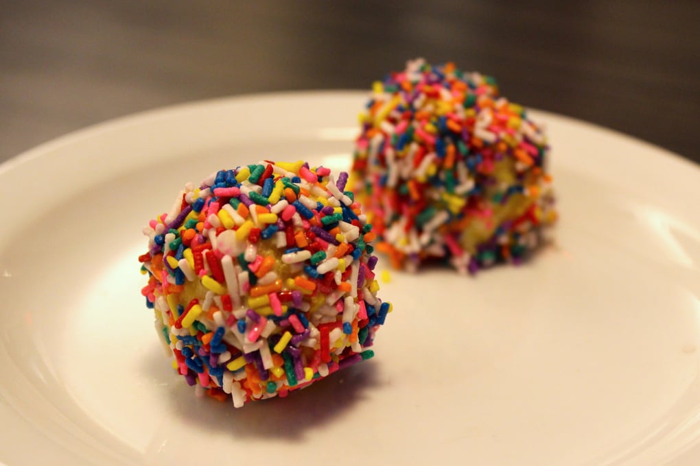BakerCakepops 1