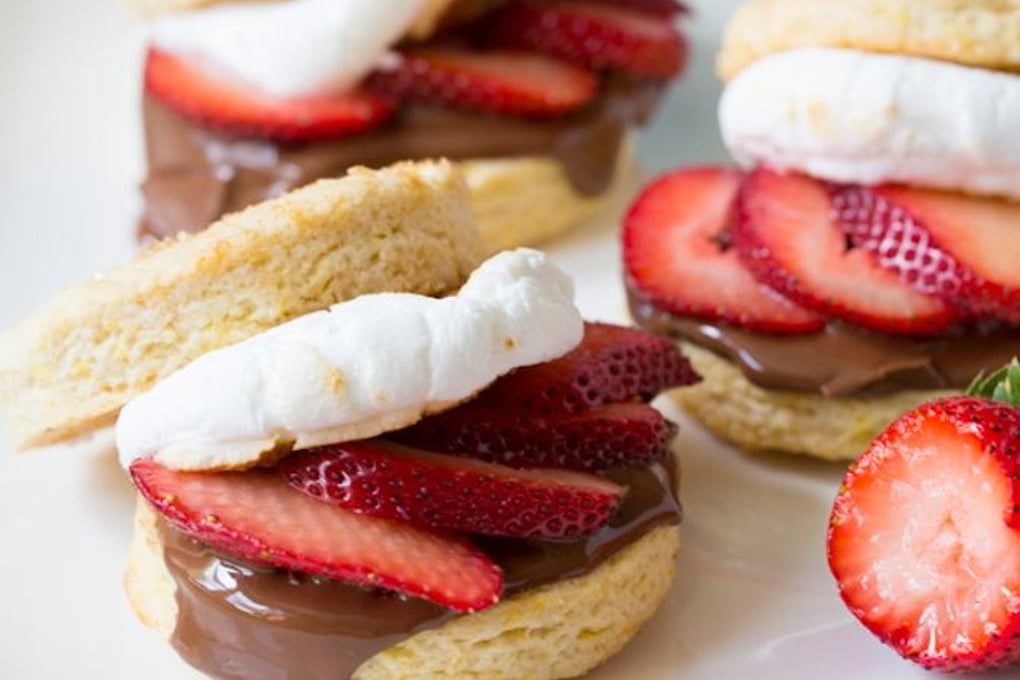 strawberry close