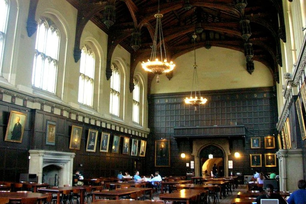 1024px Hutchinson Hall University of Chicago