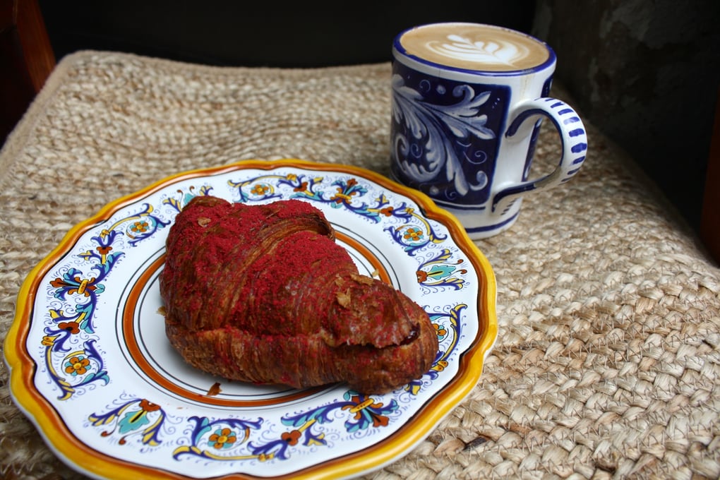 raspberry croissant and mocha