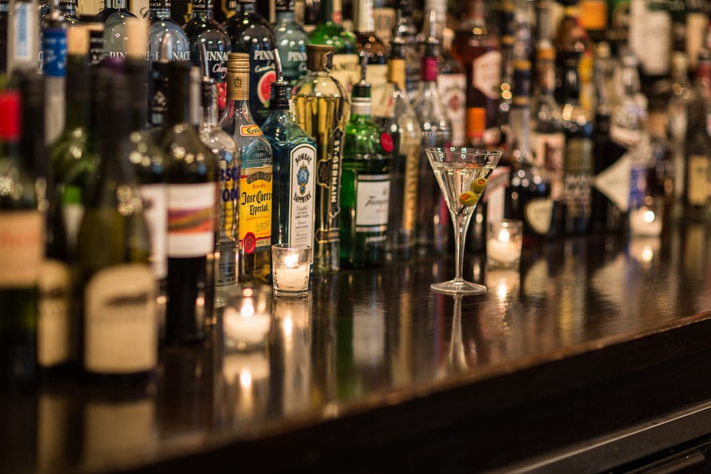 hero the bar