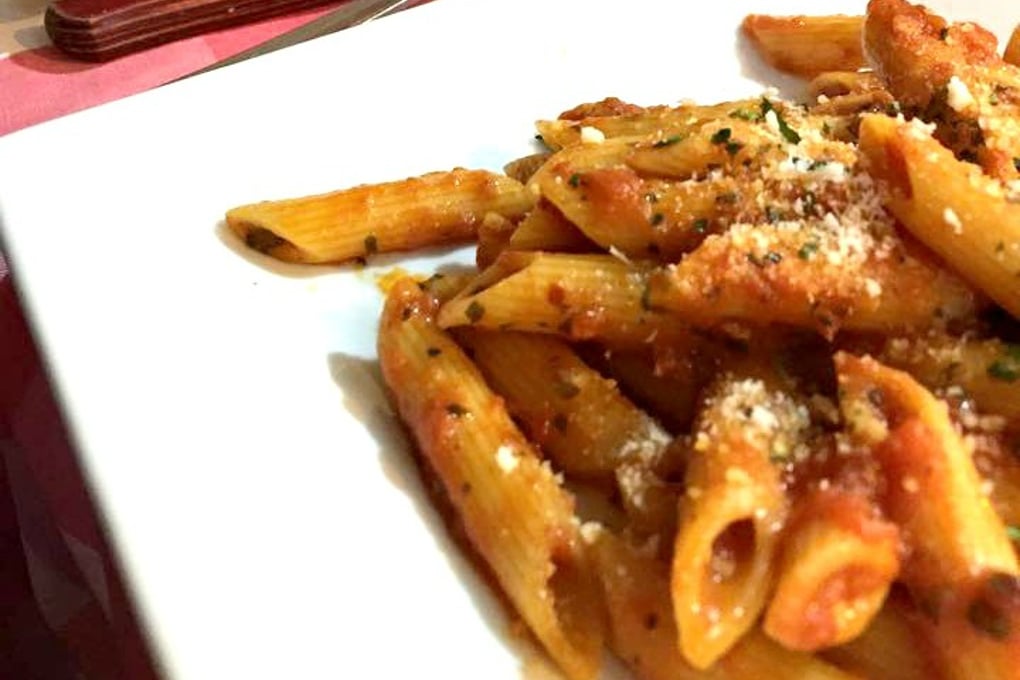 Pasta plates from Rome feature image