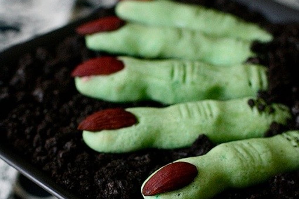 witches fingers 1