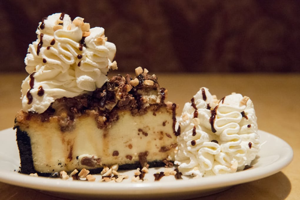 we ate and power ranked every single cheesecake at the cheesecake factory there are 34