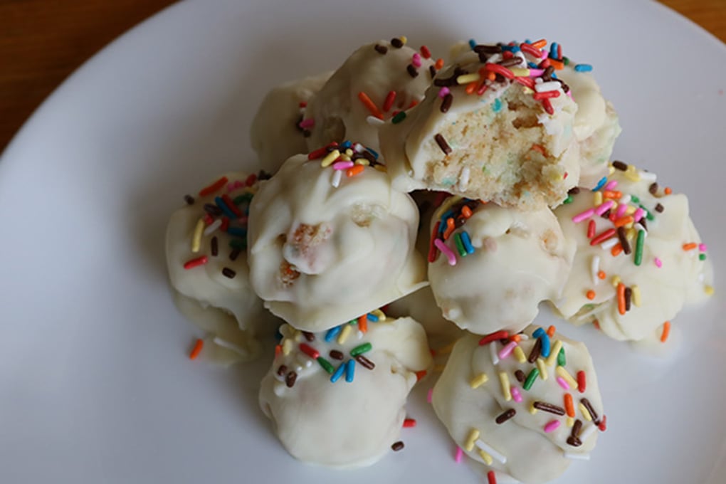 CakeBallsFeatImg