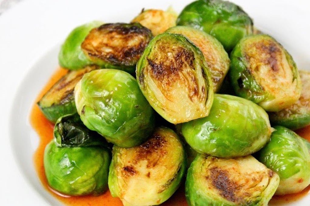 Sriracha brussel sprouts zoom 2