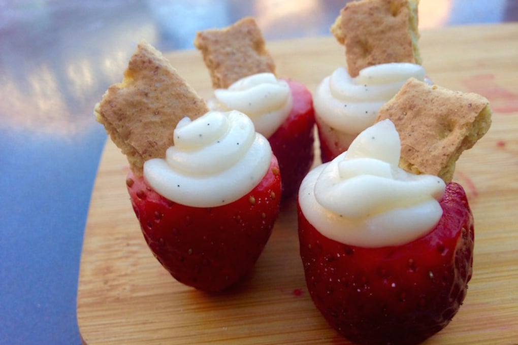 strawberry cheesecake bites