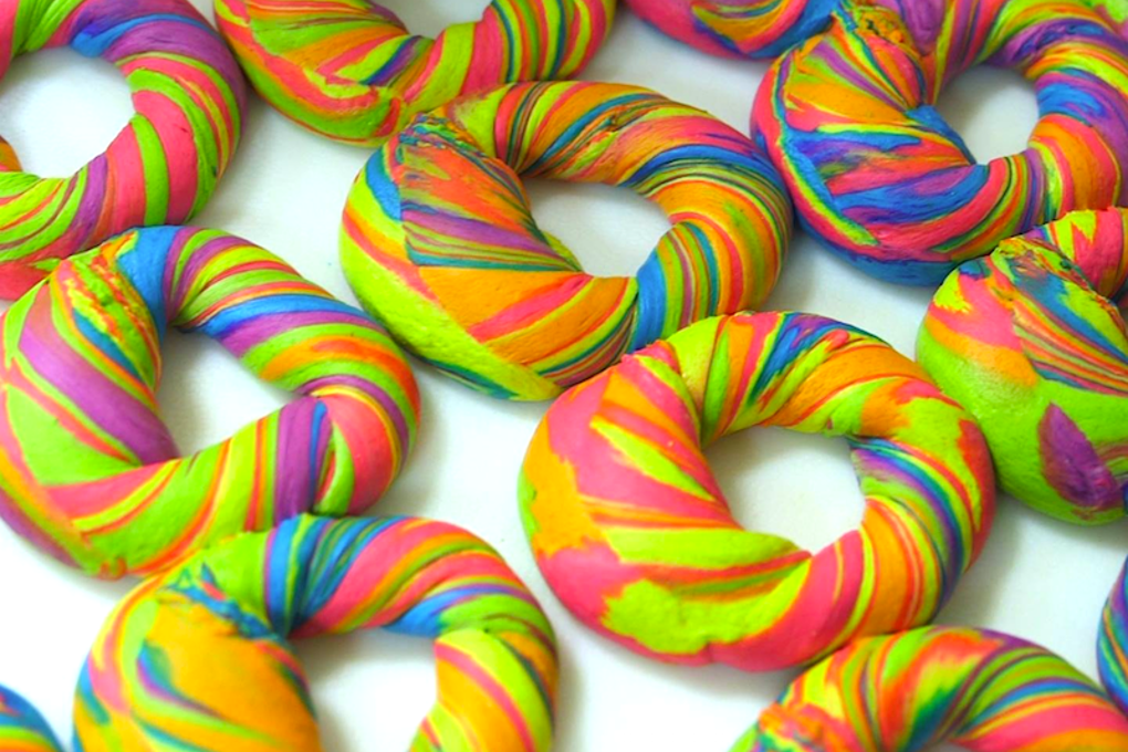 the brooklyn shop that makes rainbow bagels has been completely mobbed