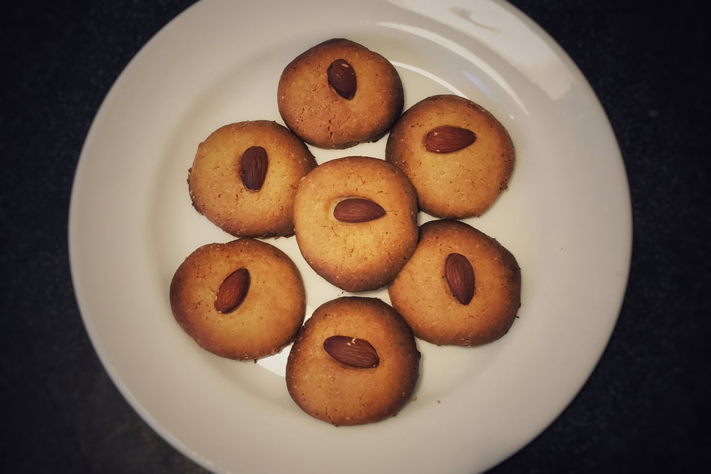 almond cookies