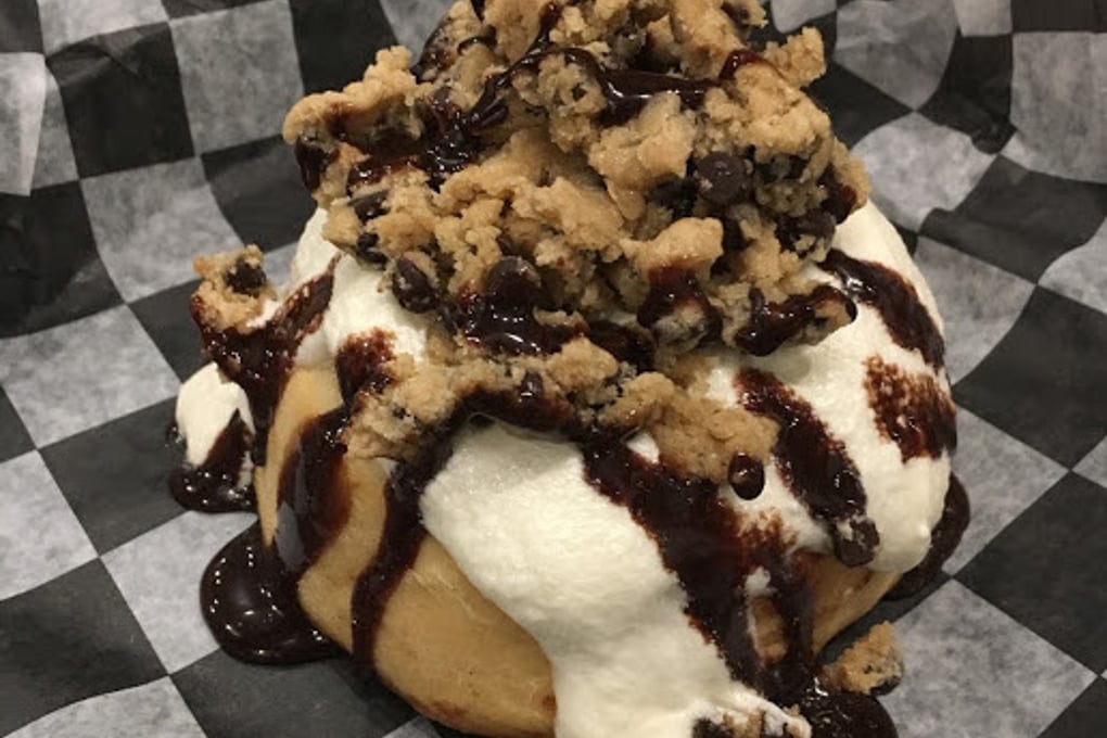 Cinnaholic Cookie Dough Roll