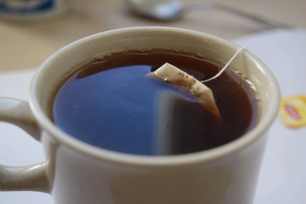 hot tea %28lipton teabag%29