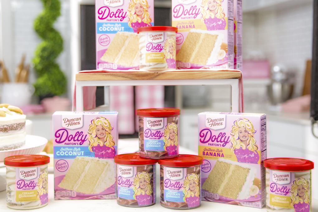 FY22 DH DollyParton 10
