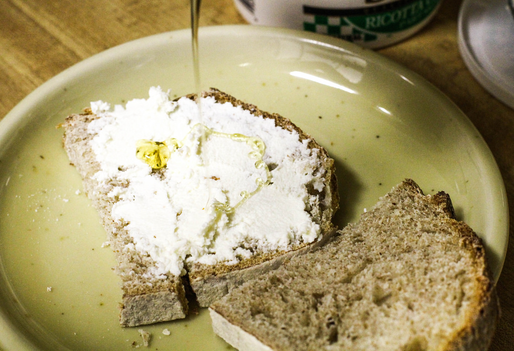 Why Picking Mold Off Bread And Eating The Rest Is Unsafe - Moldy Bread  Safety