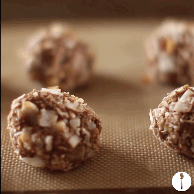 14 Healthy Snacks to Always Have on Hand