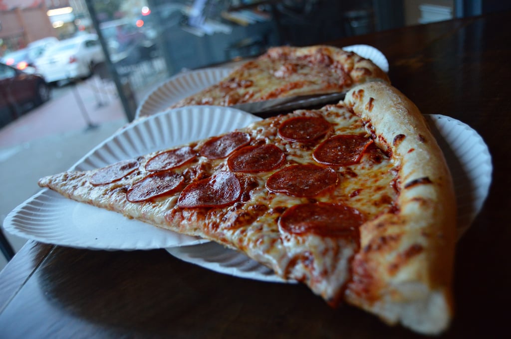 pizza, pepperoni, crust, dough, sauce, cheese, salami
