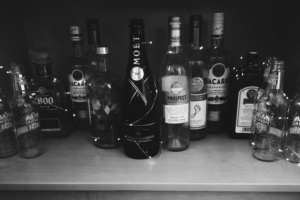 How to Drink All Night and Not Get Drunk