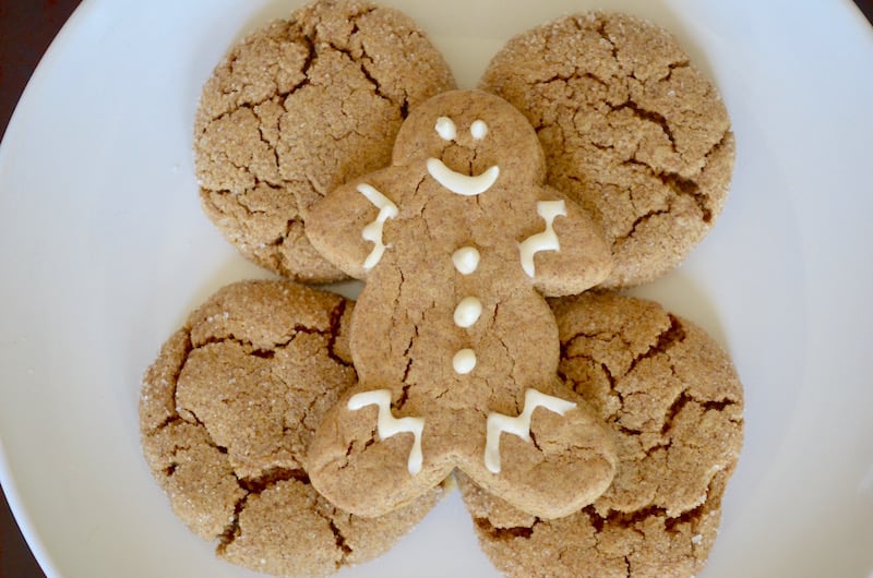 7 Molasses Substitutes You Can Use in Your Baking