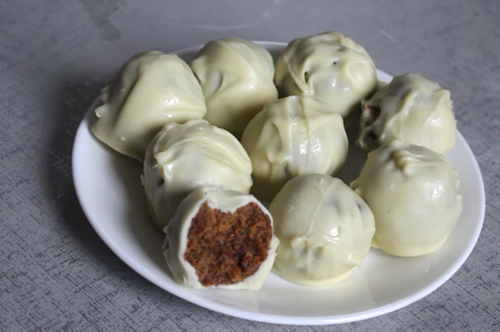 31 Holiday Cookie Recipes That Will Make You a Family Baking Legend