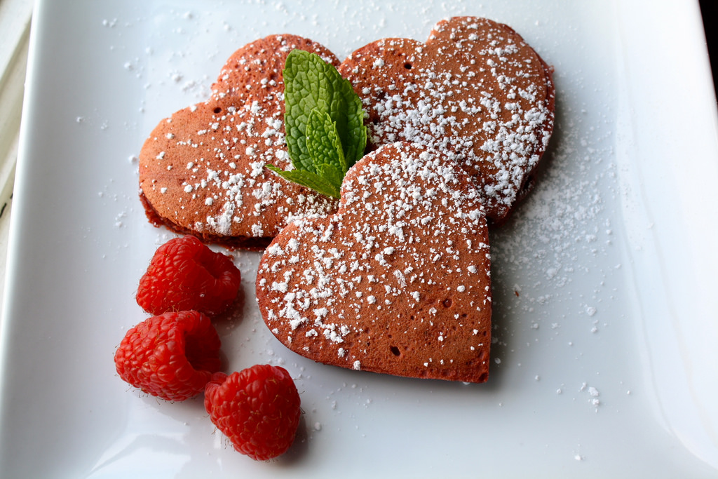 Red Velvet vs Chocolate Cake What Is The Difference?