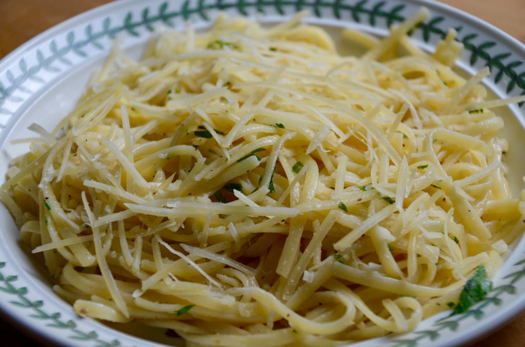 Easy Italian Pasta Dishes You Can Make In Your Dorm Kitchen