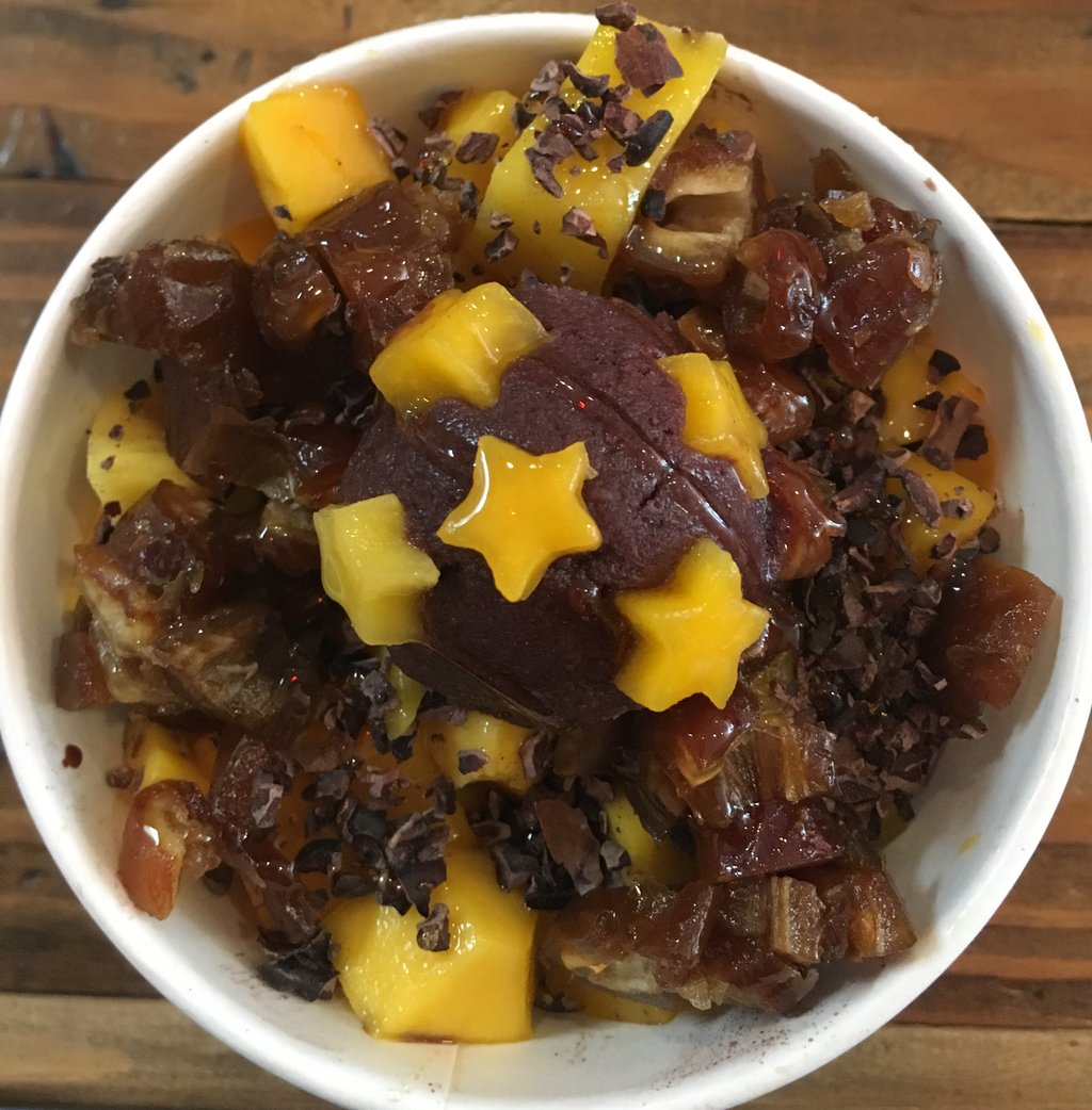 The Difference Between Açaí Bowls and Smoothie Bowls, Explained