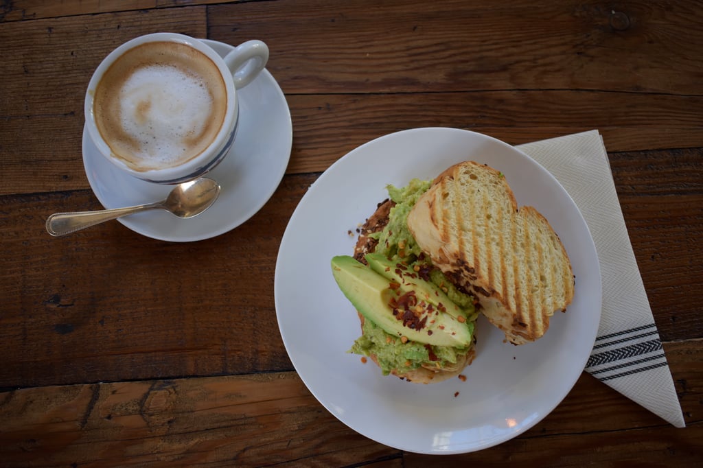 5 Simple and Healthy Dorm Breakfasts You Can Make in Your Room