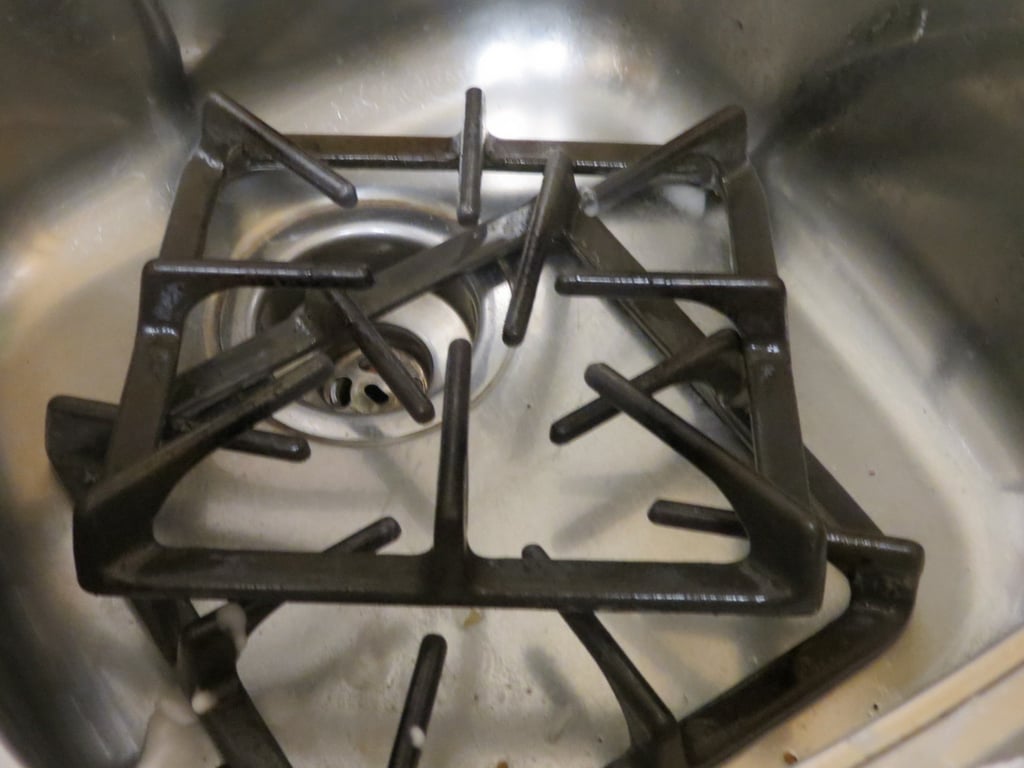How to Clean a Gas Stove and How Often You Should Do It