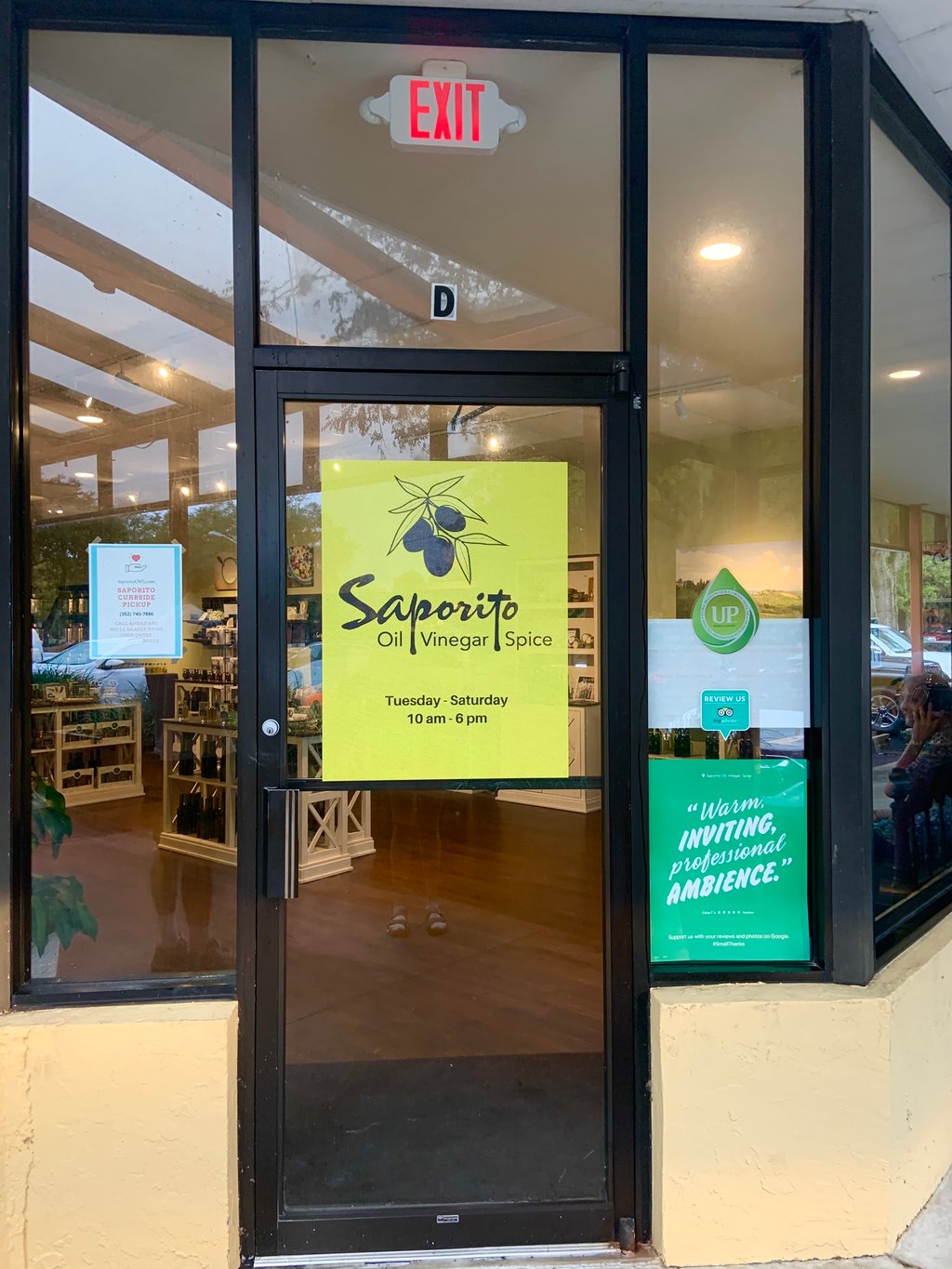 5 Reasons Why You Should Visit Your Local Olive Oil and Vinegar Store