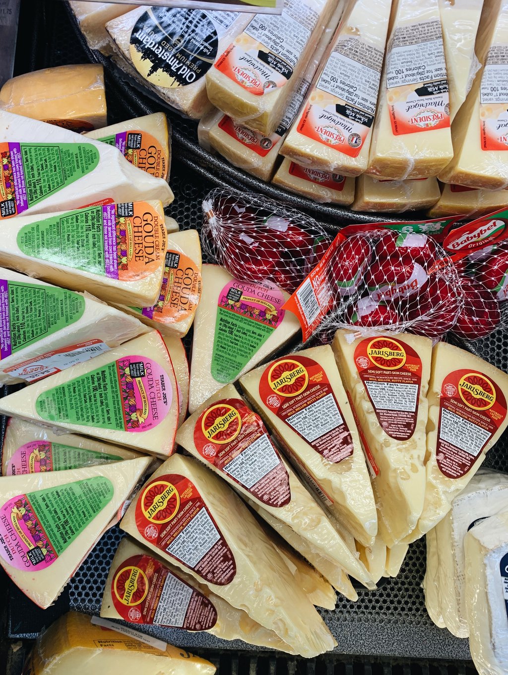 Best Trader Joe's Finds For Your Next Outdoor Picnic