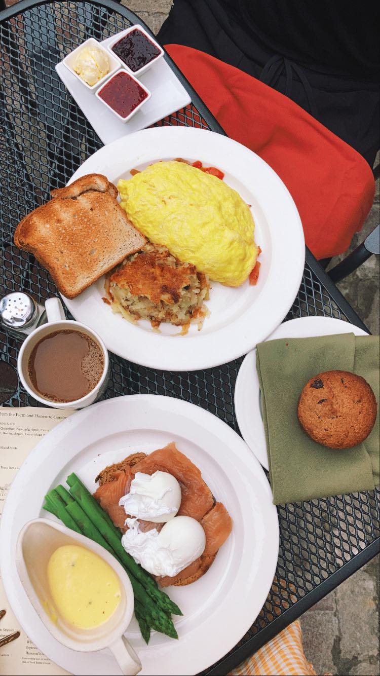 Why Henrietta's Table Is My Favorite Breakfast Spot In Town
