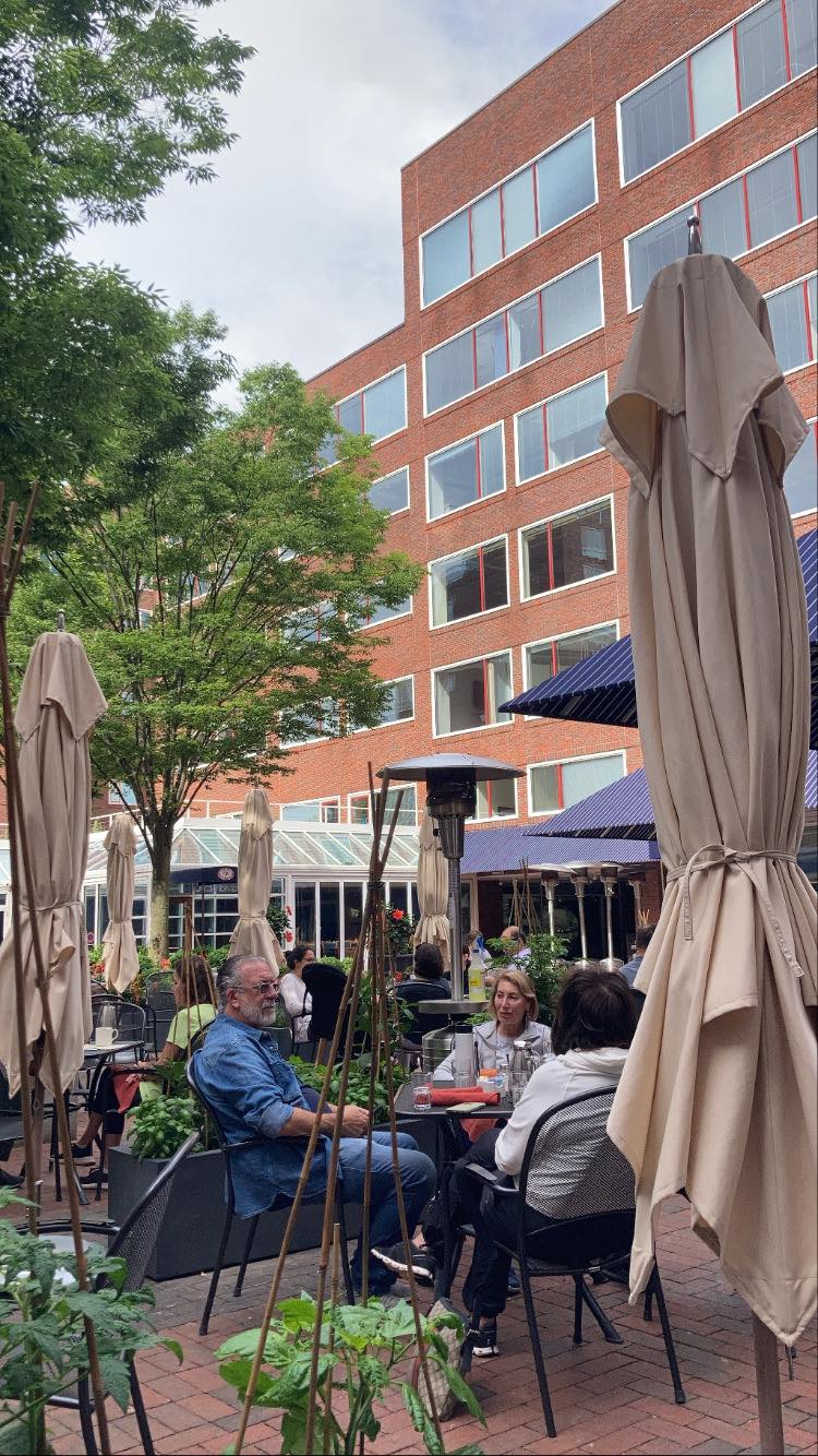 Why Henrietta's Table Is My Favorite Breakfast Spot In Town