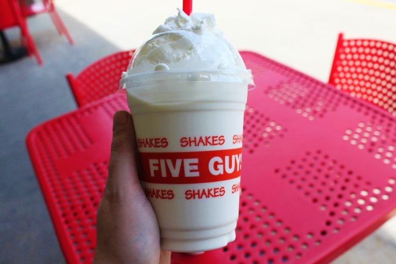 The 53 Chain Restaurants Open on Easter Sunday 2022