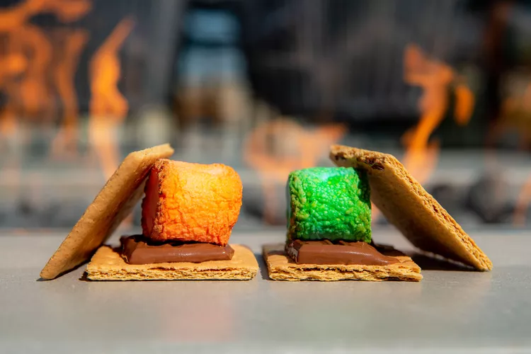 Try These ColorChanging Marshmallows At Your Next Campfire
