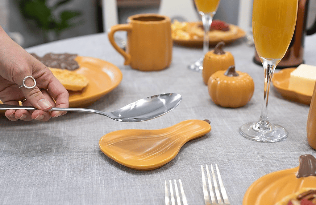 Fall And Halloween Kitchen Decor Items To Grab Before The Leaves Fall