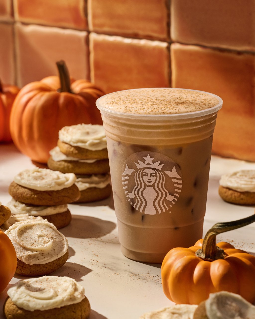 Starbucks' Pumpkin Spice Latte Is Officially Here