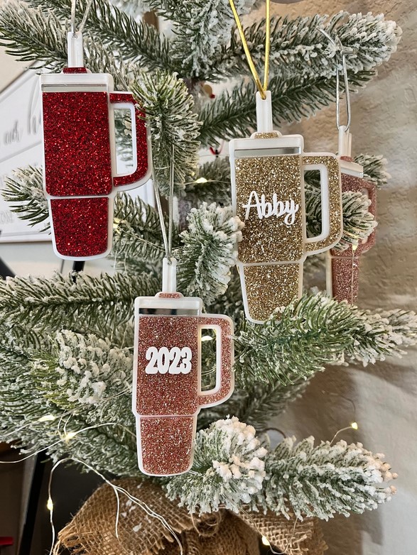 has the cutest holiday accessories for Stanley tumblers – WWLP
