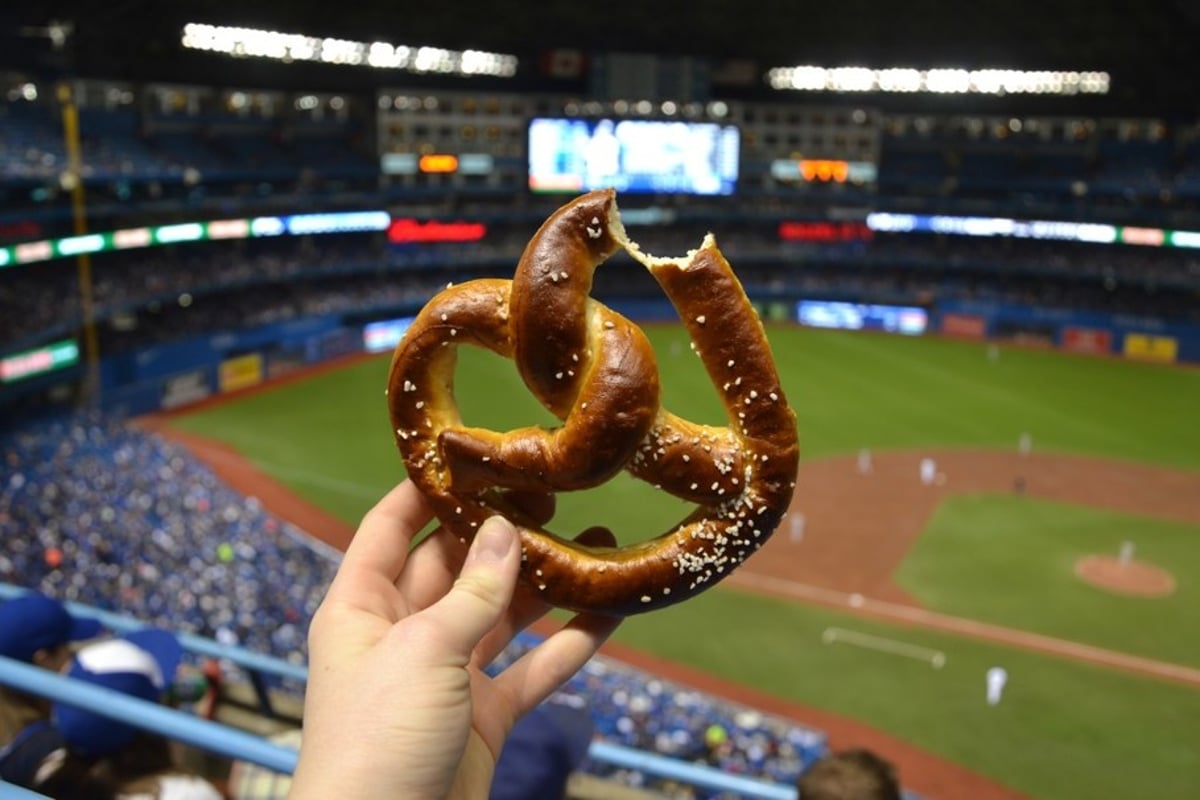 Baseball Snacking 10 Post-Season Baseball Snacks to Eat During the Game
