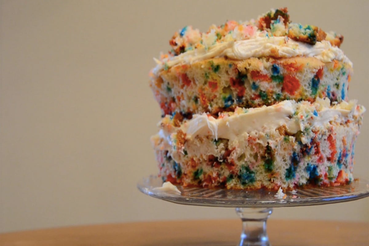 This Homemade Momofuku Milk Bar Birthday Cake Recipe Is Cheap and Easy
