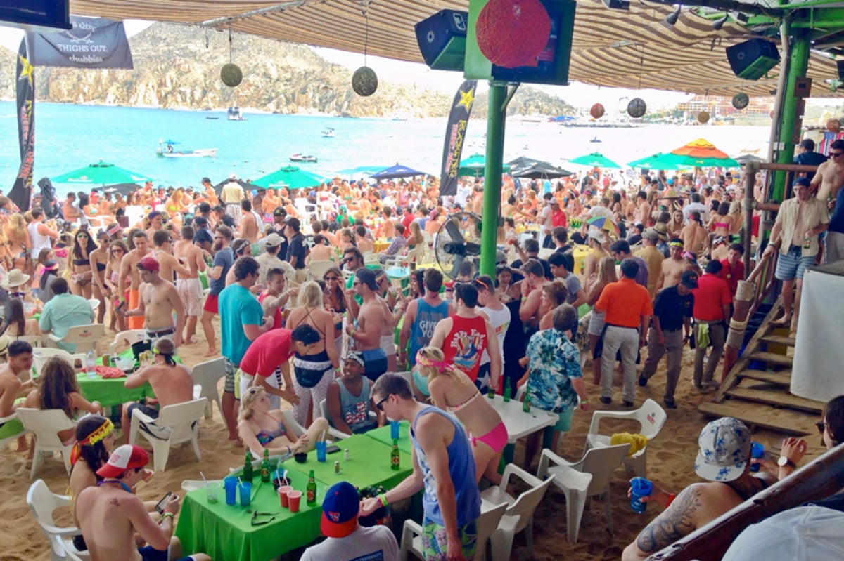 The Five Best Spring Break Bars to Visit in Cabo