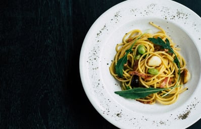 photo 1516685018646 549198525c1b?ixlib=rb 0.3