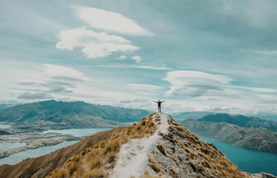 photo 1517446915321 65e972f1b494?ixlib=rb 0.3