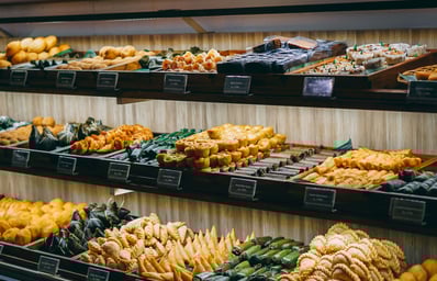 photo 1528034441002 cdbf746744b4?ixlib=rb 0.3